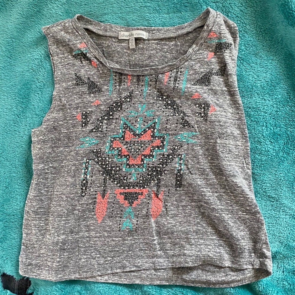 Sleeveless shirt